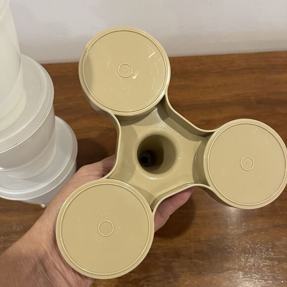 Vintage Tupperware 3 Containers Condiment Picnic Caddy Set Beige / White - Picture 7 of 9